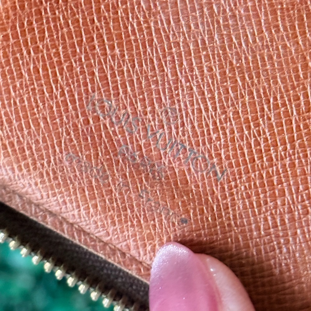 Louis Vuitton Monogram Zip Around Vintage Key Pouch with NEW Hardware! - Picture 6 of 10